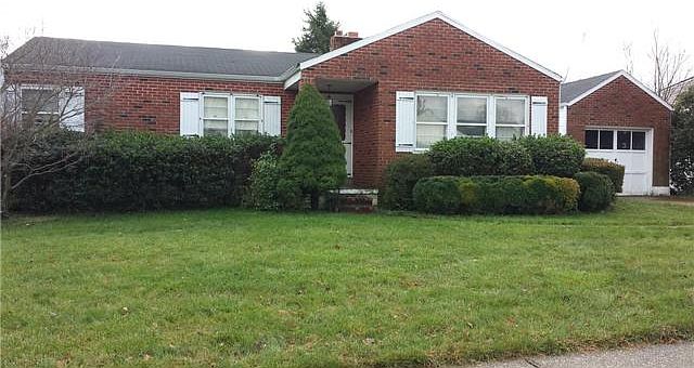 1st image of 39 Whitehall Cir
