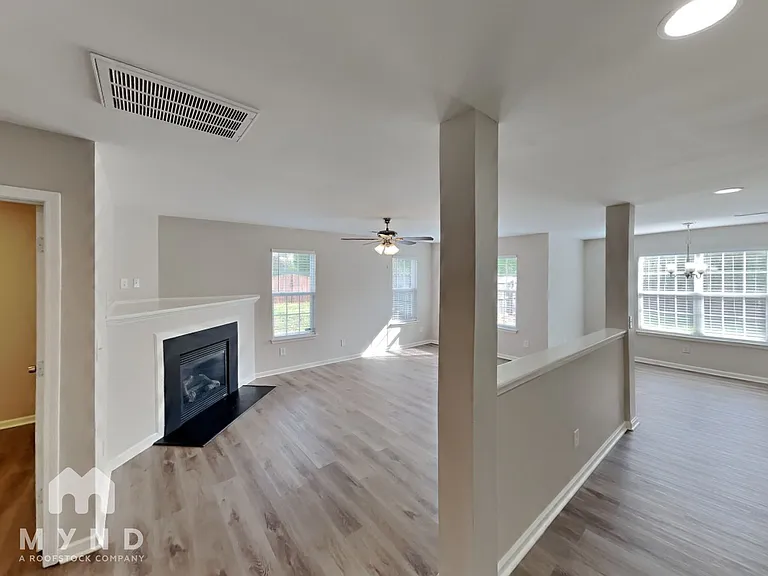 1101 Southridge Dr — Photo 9