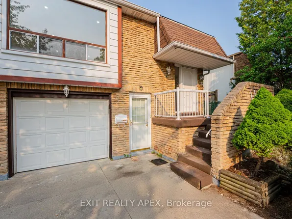 122 Centre St N, Brampton, ON L6V 2Z3