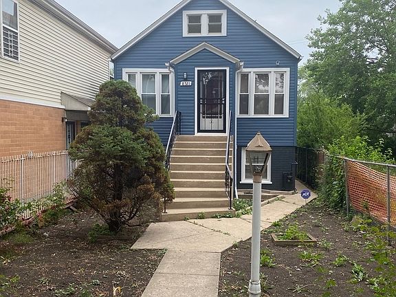 2nd image of 8521 S Mackinaw Ave