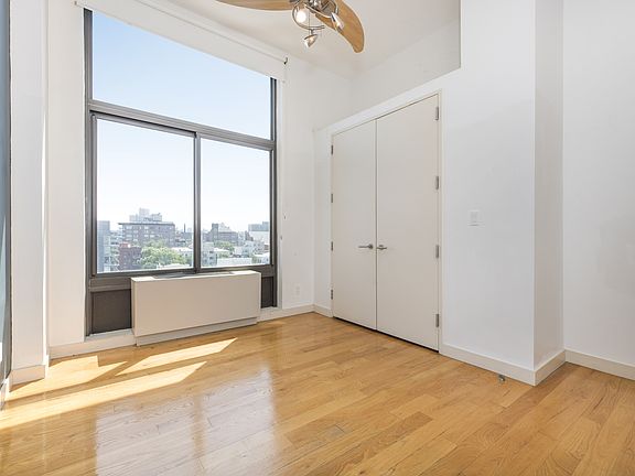 4th image of 1055 47th Ave #8B