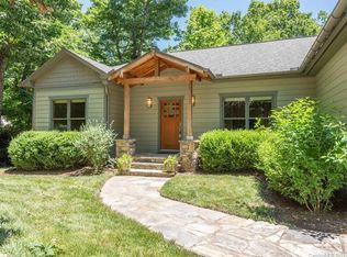 5 Knoll Hill Ln, Black Mountain, NC 28711