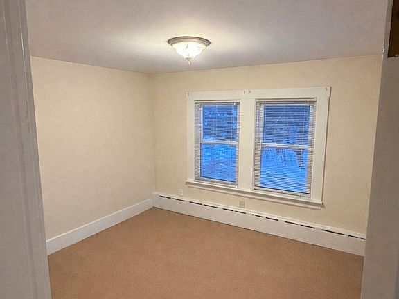4th image of 28-30 Traip Ave #D