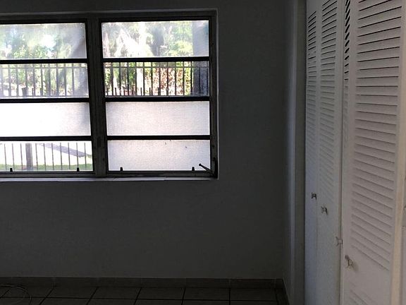 3rd image of 13725 NE 3rd Ct #P03