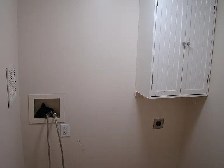 33 Norton St #1 — Photo 5