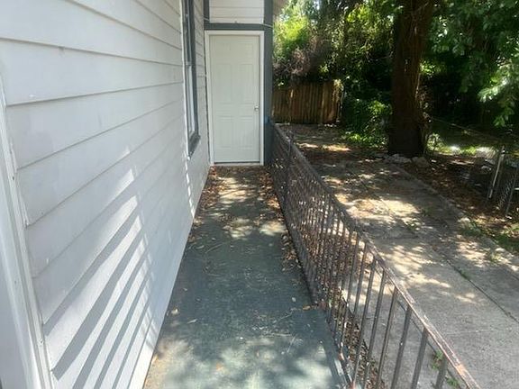 3rd image of 1625 Mandeville St #B