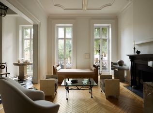 14 Saint Lukes Pl, New York, NY 10014