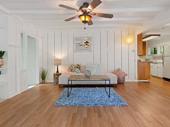 3rd image of 33 Woodwardia Ave