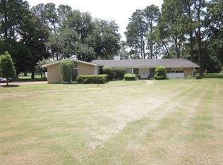535 Robinson Dr, Cleveland, MS 38732