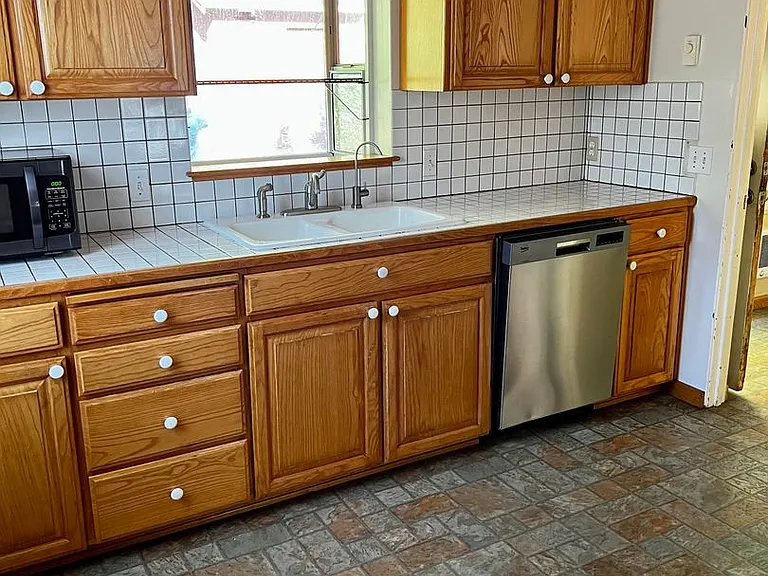 317 S Hartford Ave — Photo 7