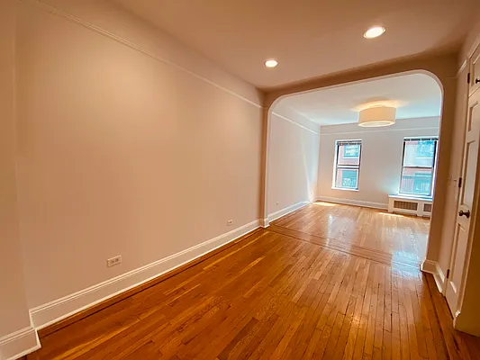 Rented by Metropolis Real Estate of Manhattan | media 15