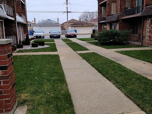 2nd image of 6310 W 64th Pl APT 1C