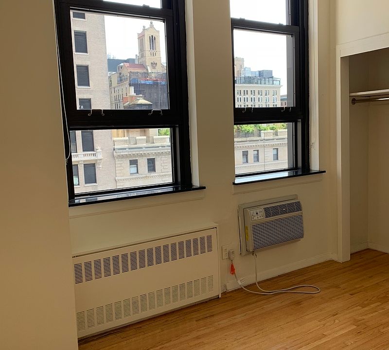 1st image of 239 Park Ave S APT 8B
