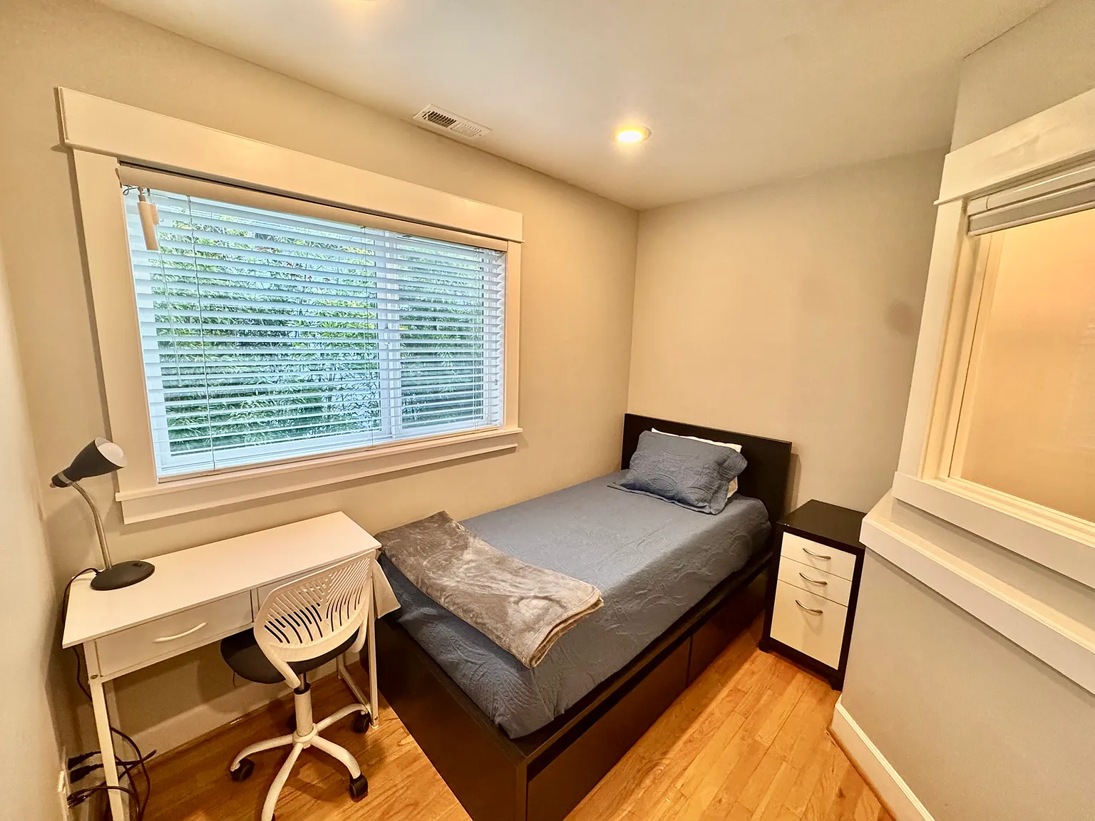 1 bed, 4129 sqft, $750 — Photo 1