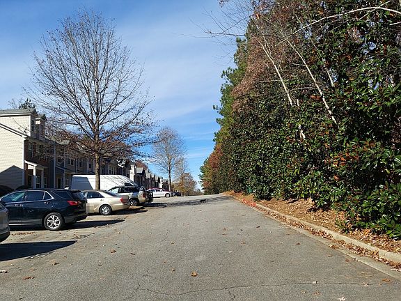 4th image of 400 Berckman Dr
