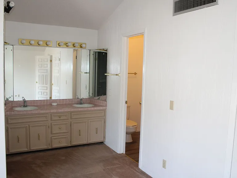 3000 Park North Dr — Photo 22