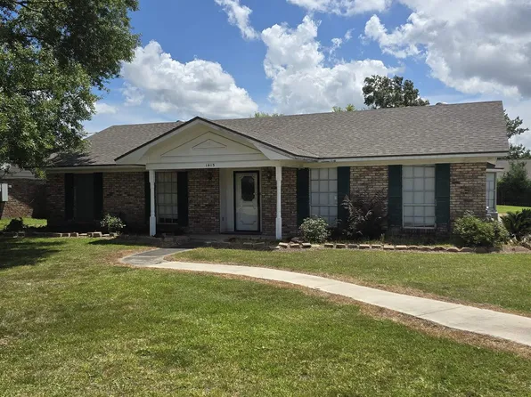 1415 Forest Ln, Sulphur, LA 70663