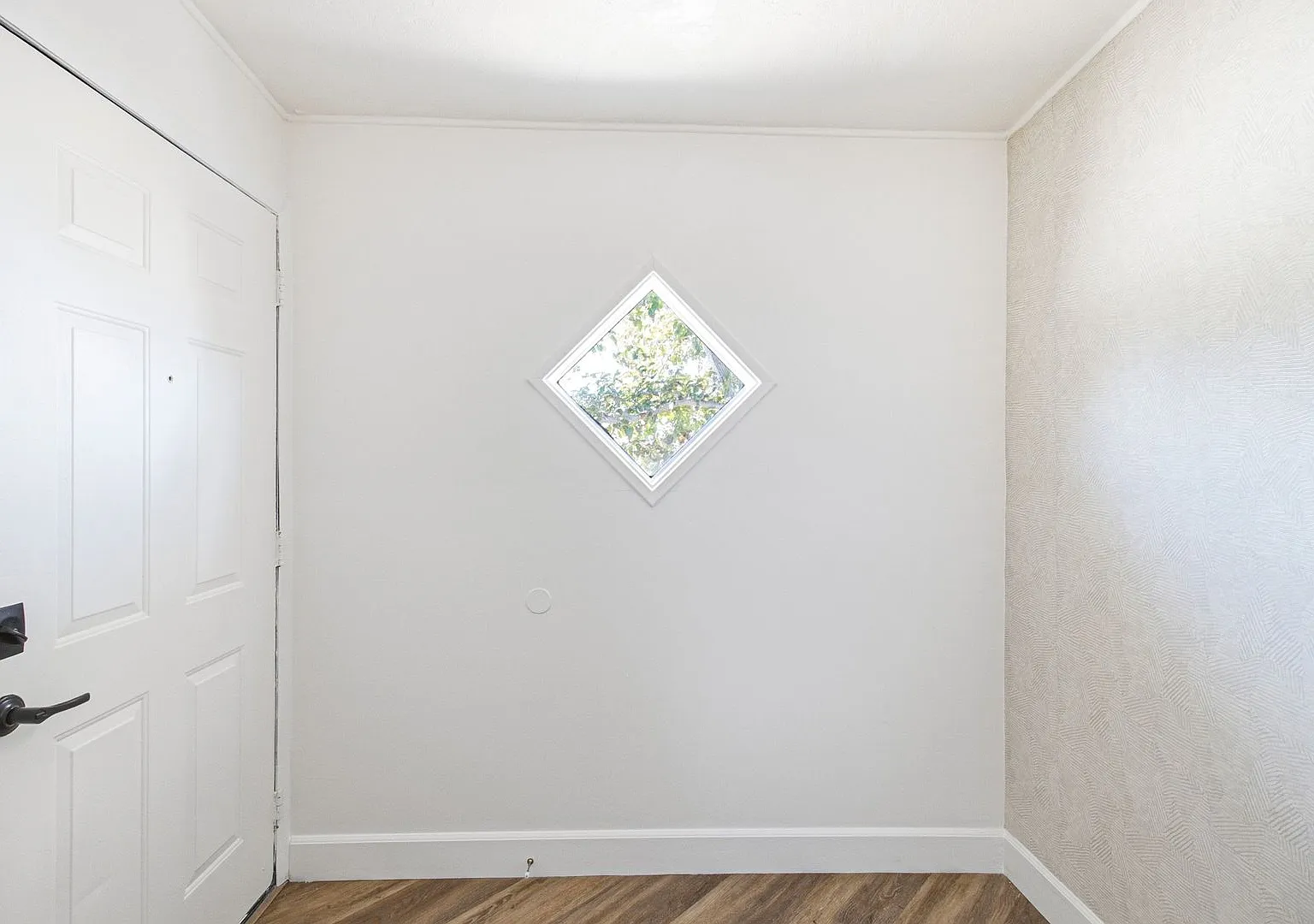 Remodeled 2 Bedroom Home with Charming Outdoor Space — Photo 4