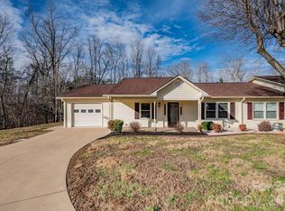 250 Eastwood Village Dr, Bostic, NC 28018