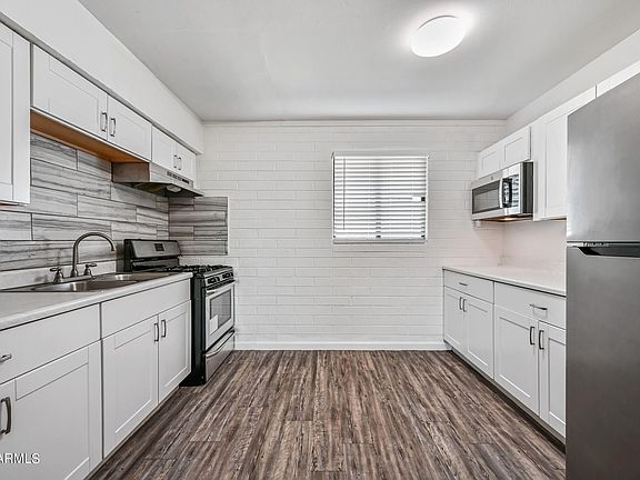 5th image of 1744 W Glendale Ave #16