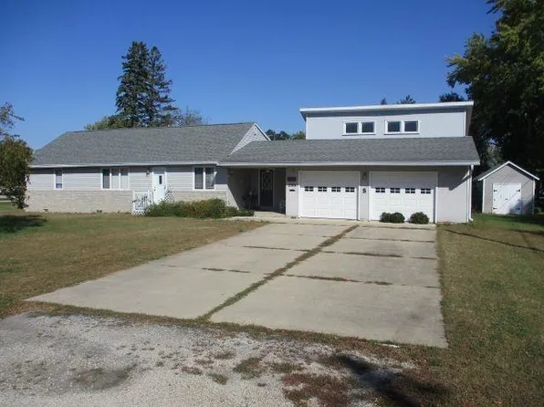 2507 15th St, Emmetsburg, IA 50536