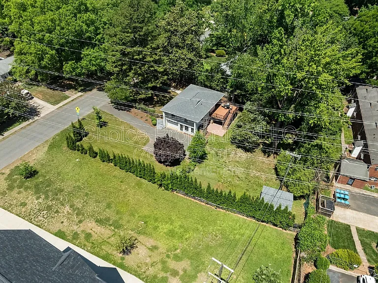 611 Poindexter Dr — Photo 38
