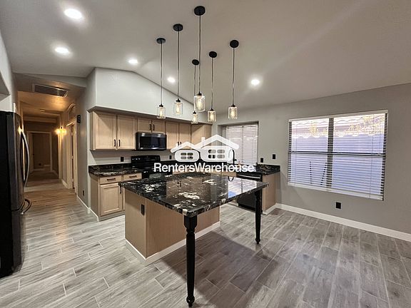 4th image of 9547 W Ross Ave