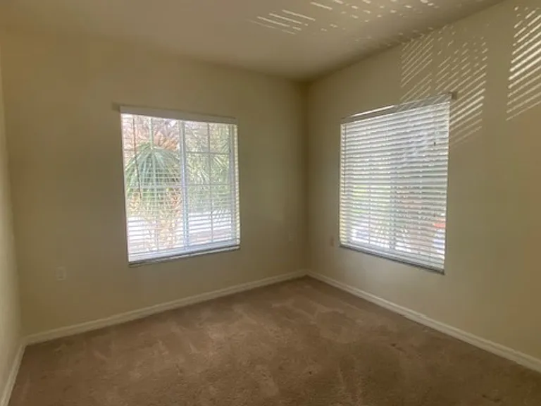 3701 45th Terrace W Lakeside Vlg #102 — Photo 19
