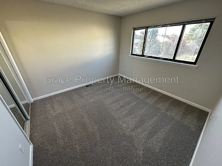 24 Mountain Shadows Ct — Photo 27