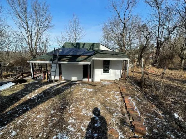3116 Mary St, West Mifflin, PA 15122