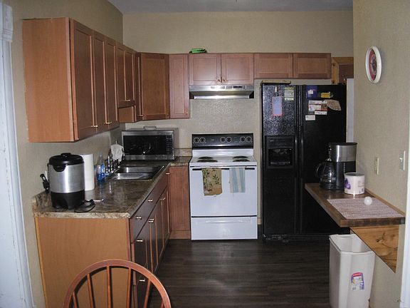 5th image of 330 W Lincoln St
