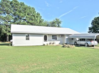 1102 Magnolia Ave, Wister, OK 74966