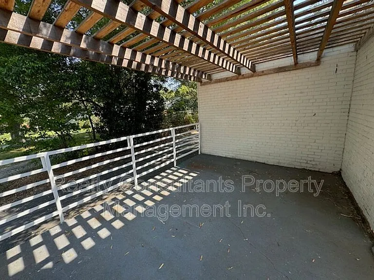 604 E Iredell Ave #7 — Photo 18