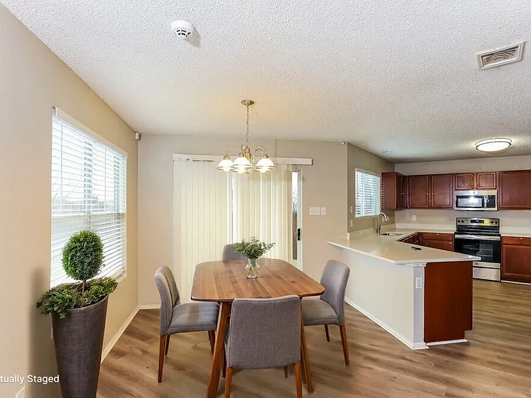 8304 Cutter Hill Ave — Photo 7