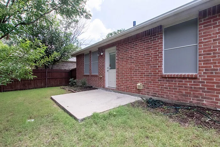 2405 Spruce Ct — Photo 15