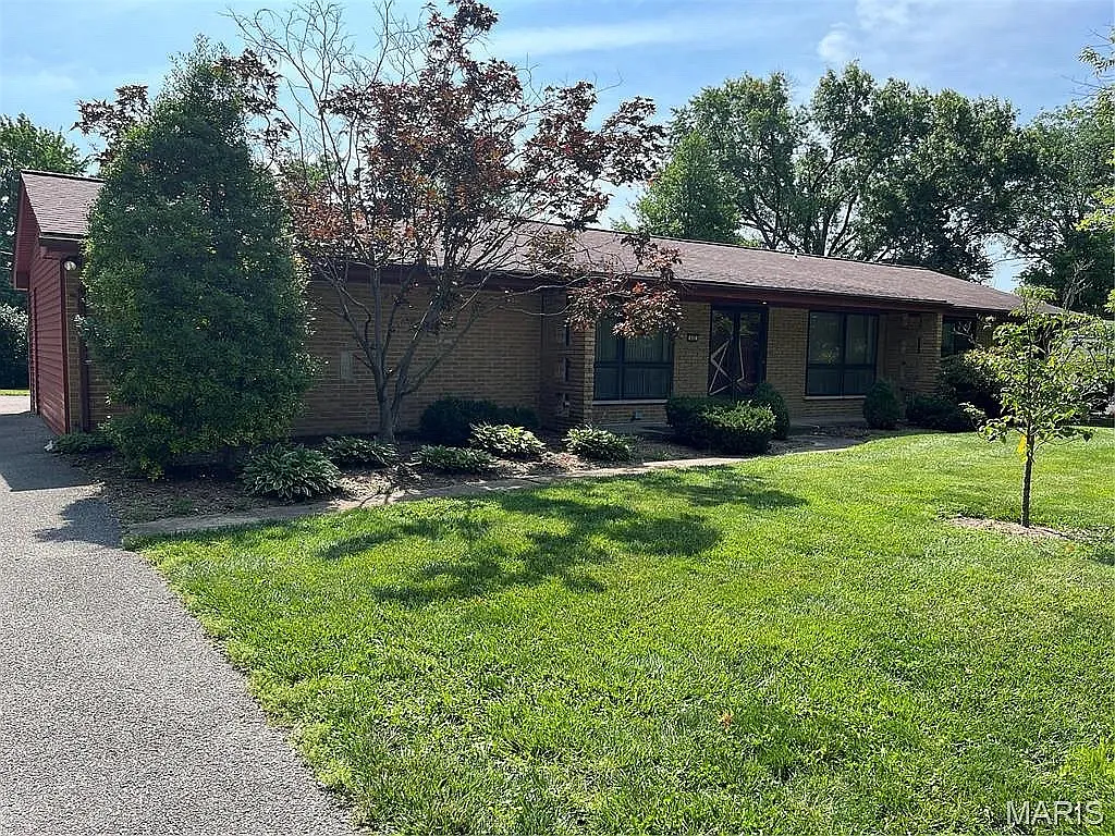 2 bed, 1770 sqft, $3,000 — Photo 2