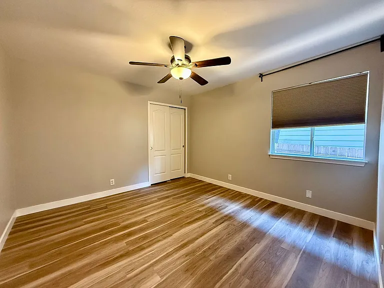 1310 Bobcat Pass — Photo 18