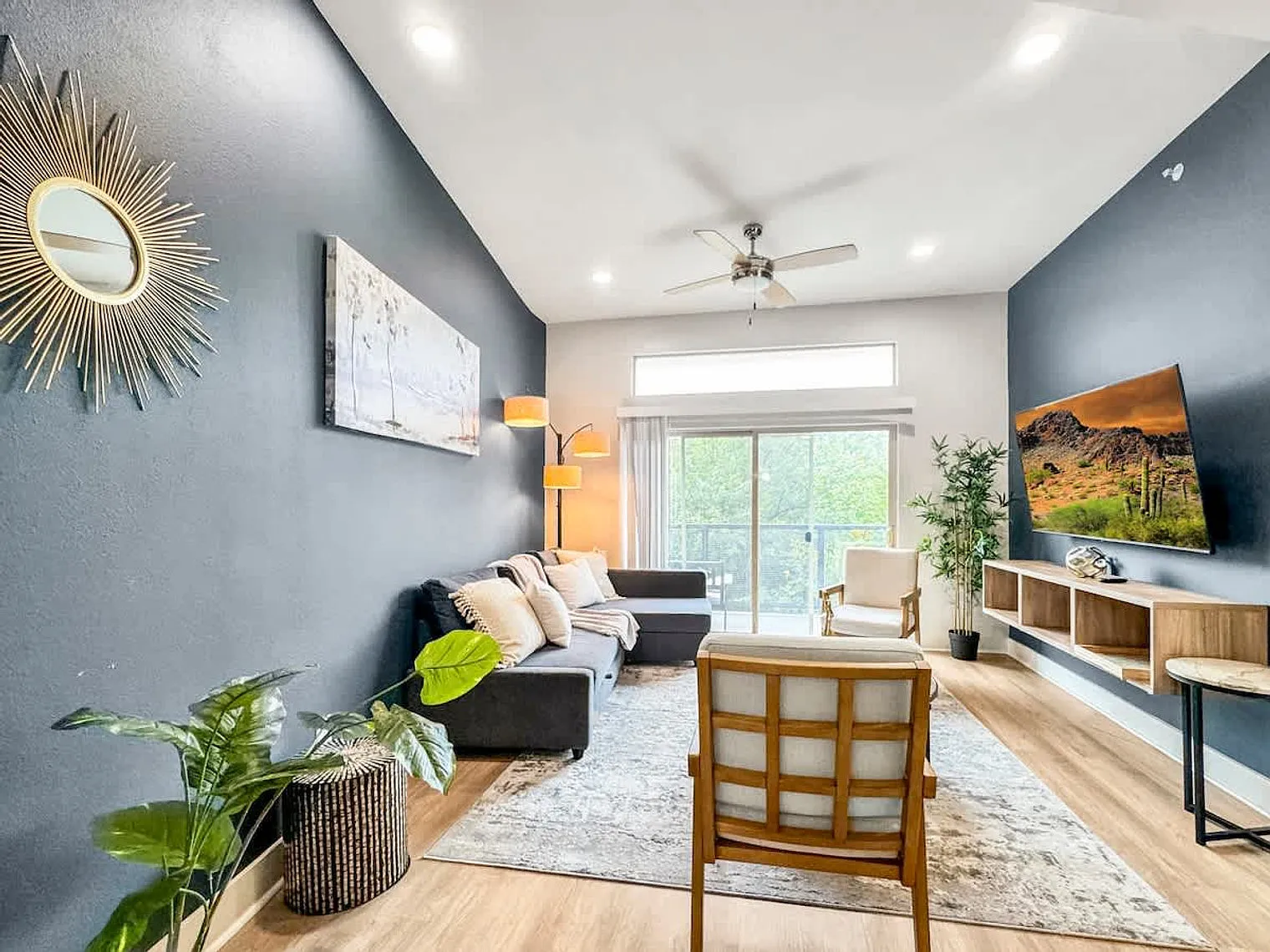 3 bed, 2.0 bath, $5,267 — Photo 2