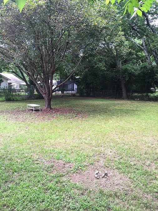 2nd image of 639 S Blackwell Ave