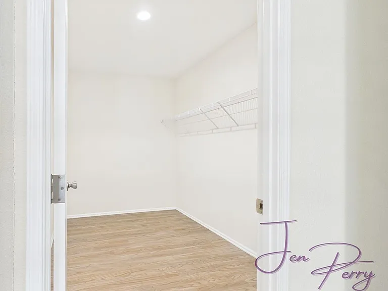 7420 Guide Meridian — Photo 18