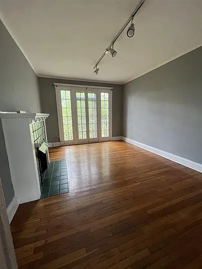 6041 Waterman Blvd — Photo 12