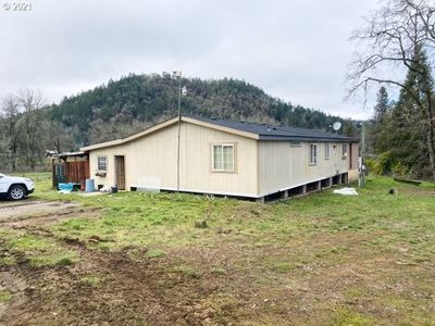 165 Caraway Ln, Riddle, OR, 97469