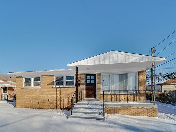 2nd image of 3145 Euclid Dr