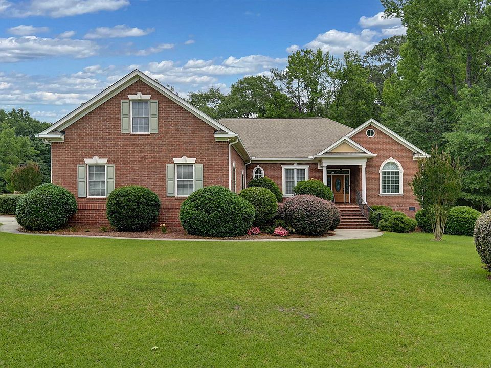 1st image of 101 Autumn Oaks Ln