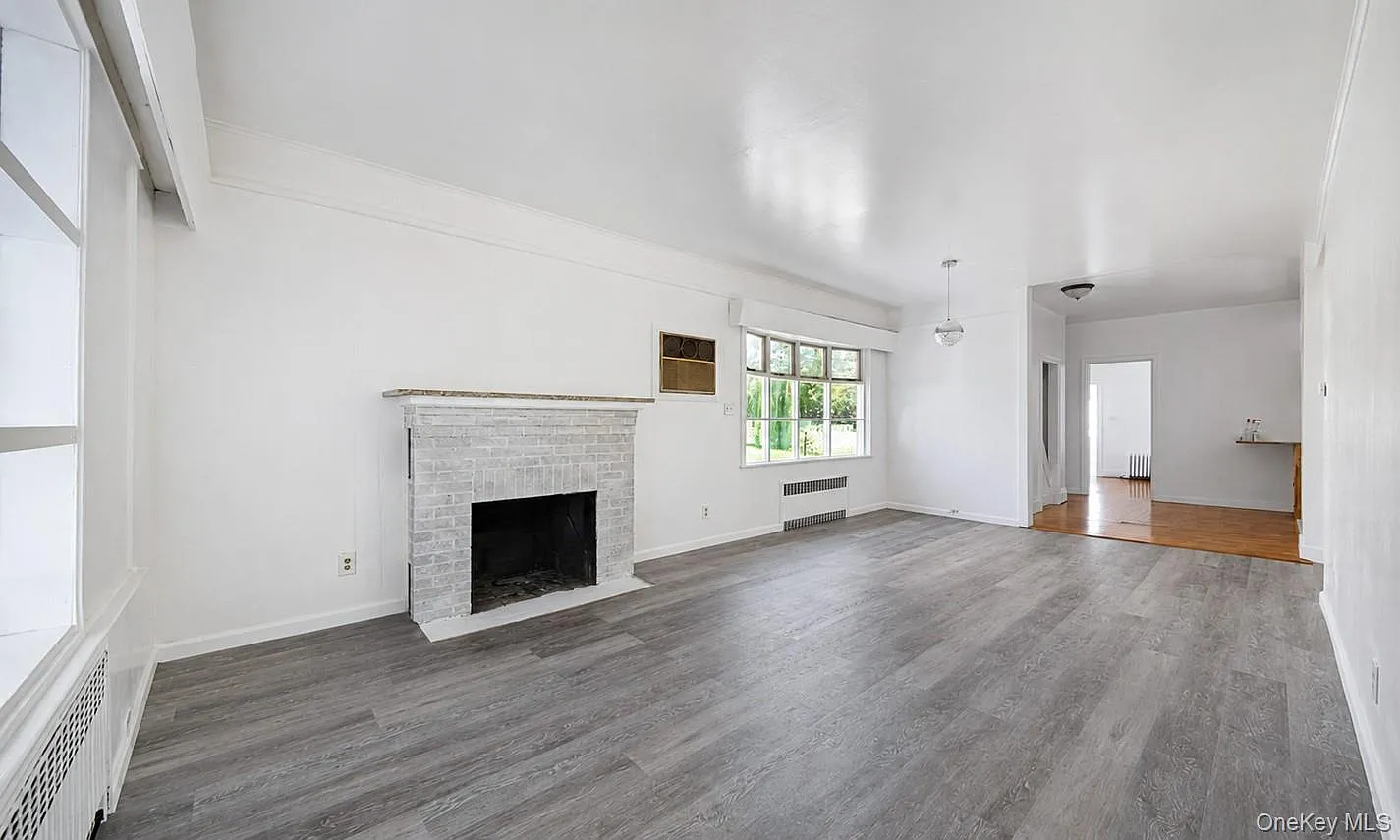 3 bed, 2.0 bath, 1950 sqft, $4,200 — Photo 4