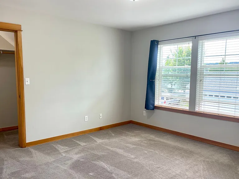 19367 Gadwall Ln NE — Photo 14