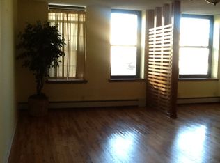572 Sterling Pl APT 3B, Brooklyn, NY 11238