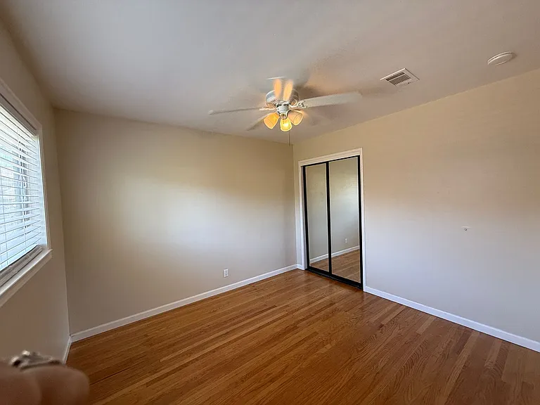 309 Plum St — Photo 10