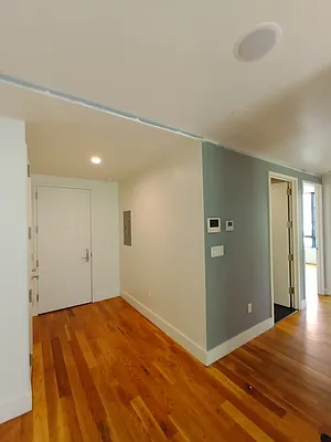 Rented by City Vista Inc | media 43