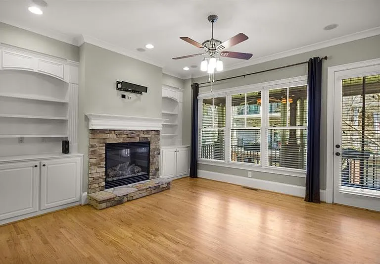 395 Laurent St NW #5 — Photo 12
